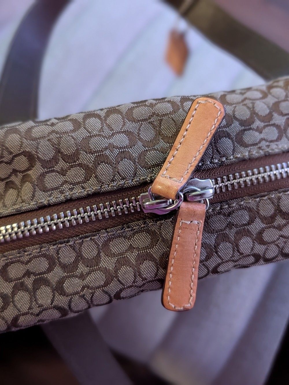 Vintage Coach Cosmetics bag - Picture 4 of 5